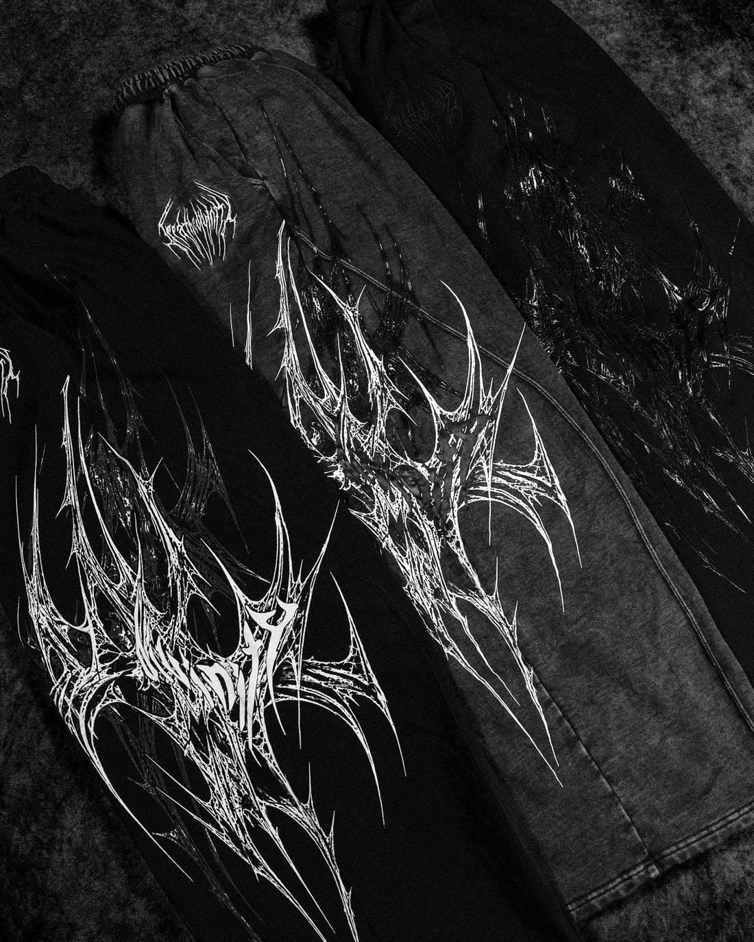Webbed Venom Texture Uncuffed Sweatpants [VOID BLACK]