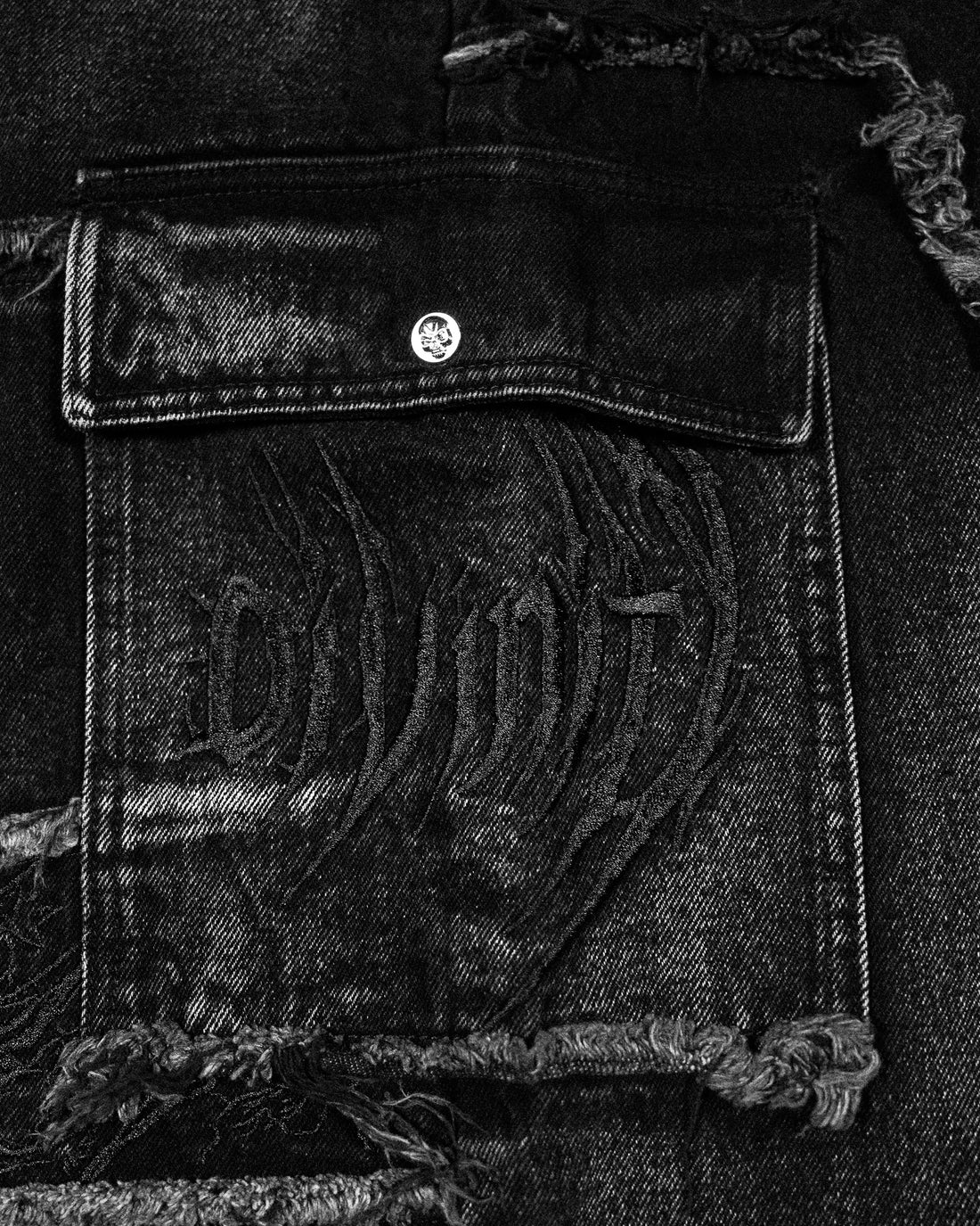Oversized Distressed Denim Cargo jeans [ALLOY WASH]