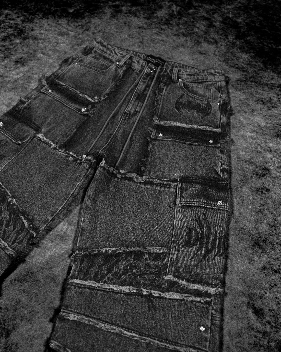 Oversized Distressed Denim Cargo jeans [VINTAGE WASH]
