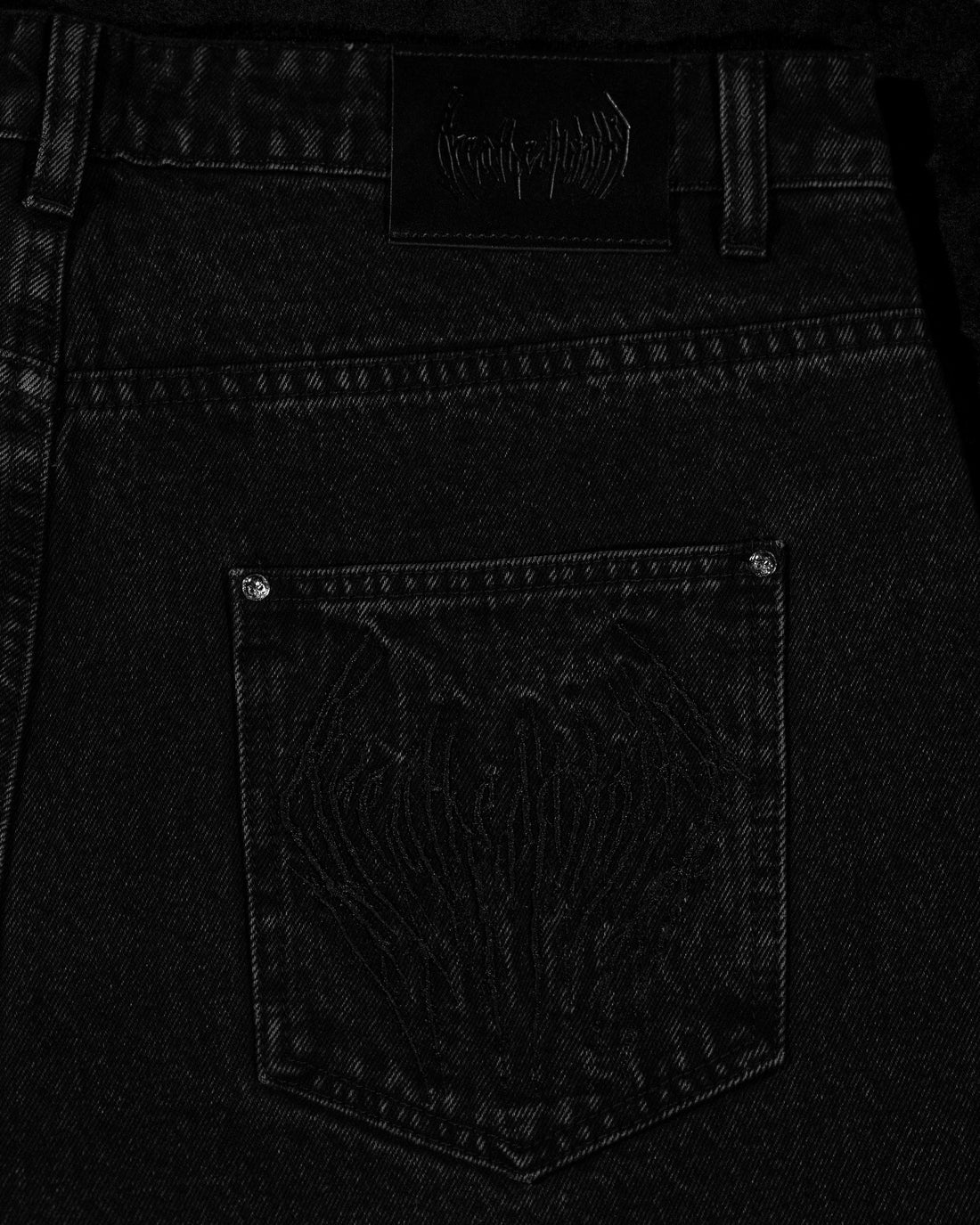 Essential Embroidered Oversized Denim Jeans [DARK GRAY]