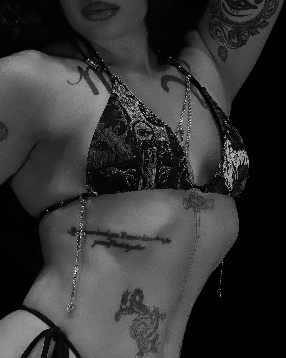 Women's Leviathan Swimsuit Top [VOID BLACK]