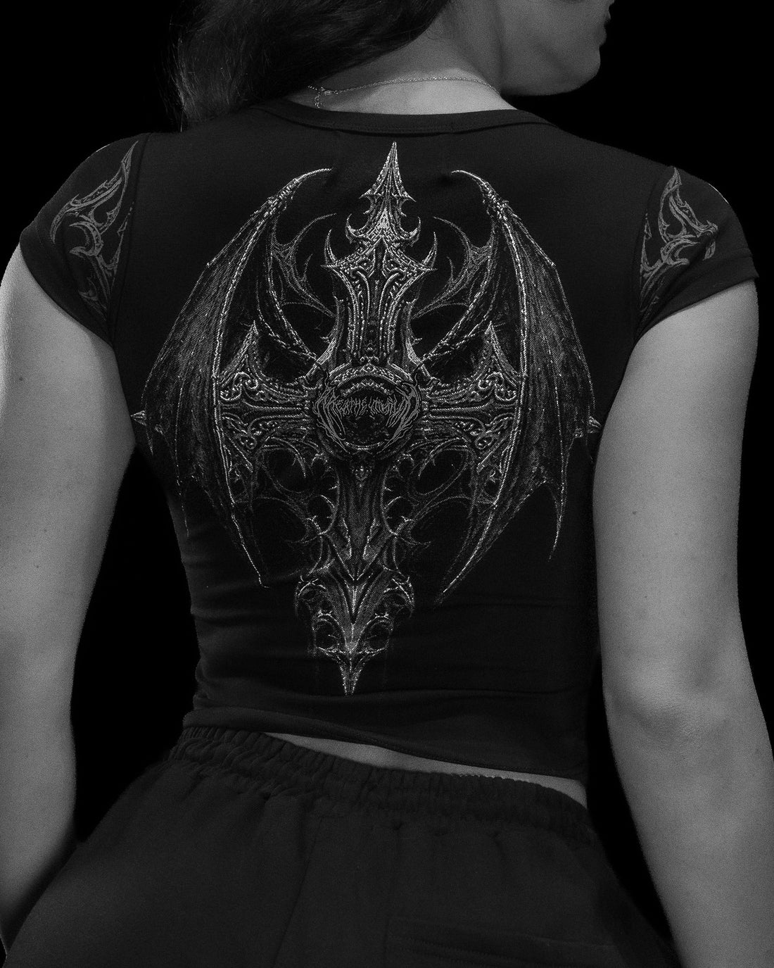 Women's Requiem Baby Tee [VOID BLACK]
