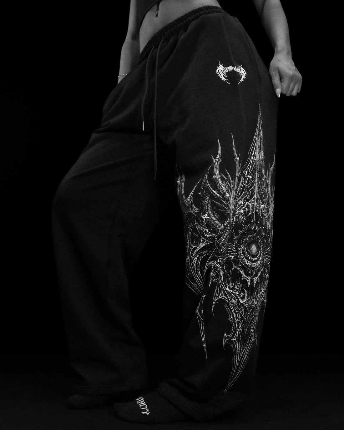 Women's Requiem Banana Shaped Uncuffed Sweatpants [VOID BLACK]