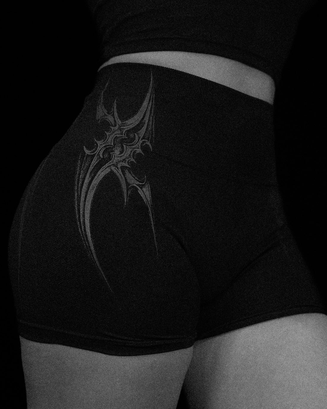 Womens Void Tech™ Valkyrie Seamless Shorts [DARKNESS]