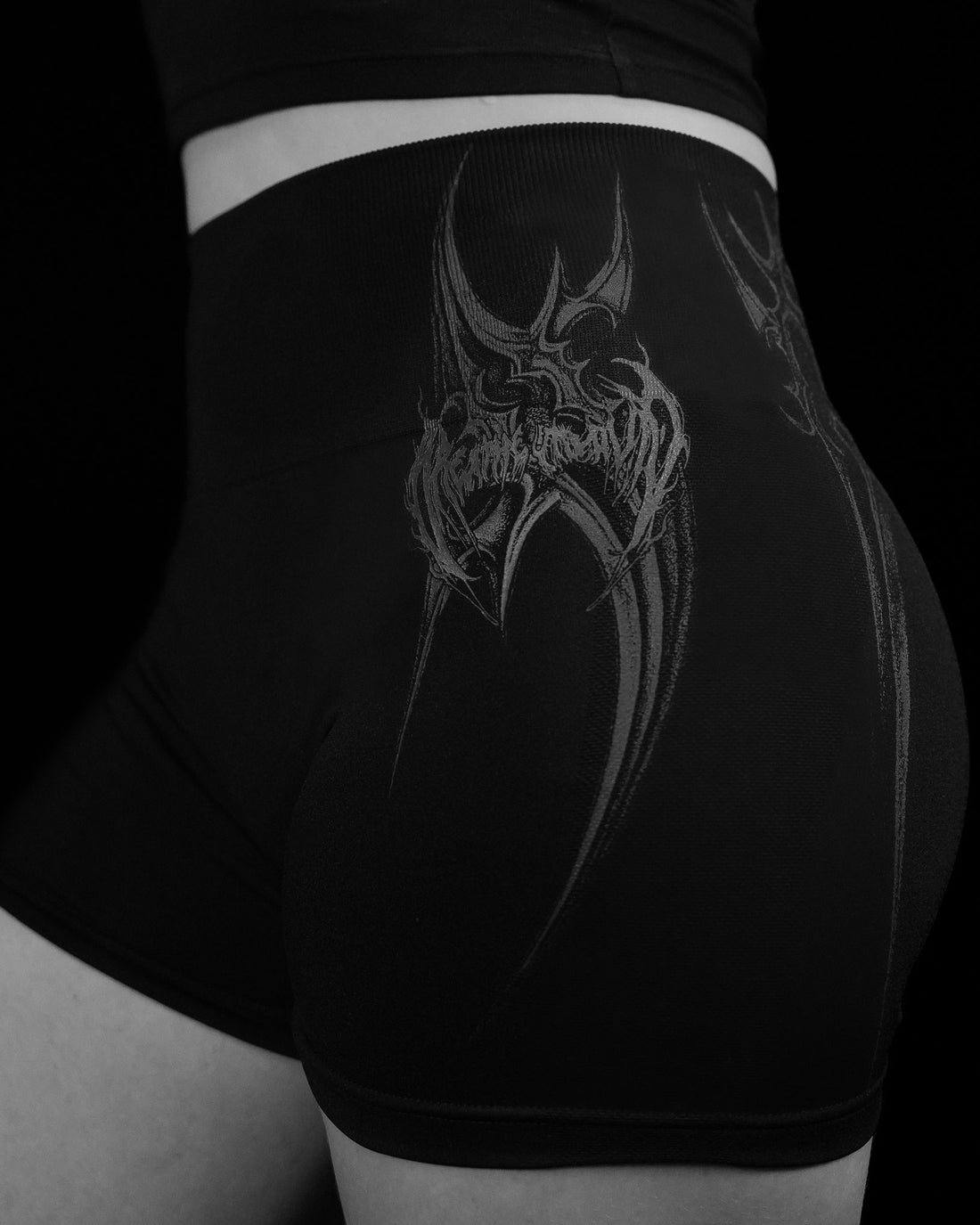 Womens Void Tech™ Valkyrie Seamless Shorts [DARKNESS]